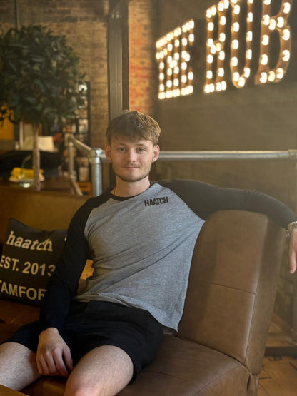 Long sleeved baseball T