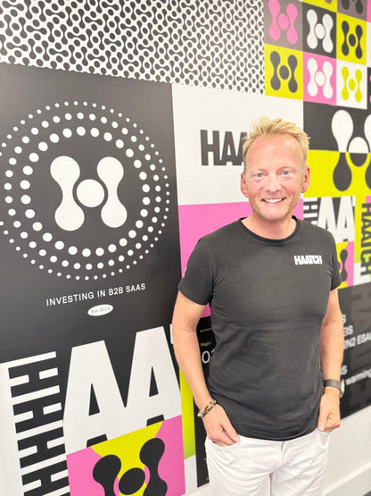 T-shirt - Black Crew Neck short sleeve